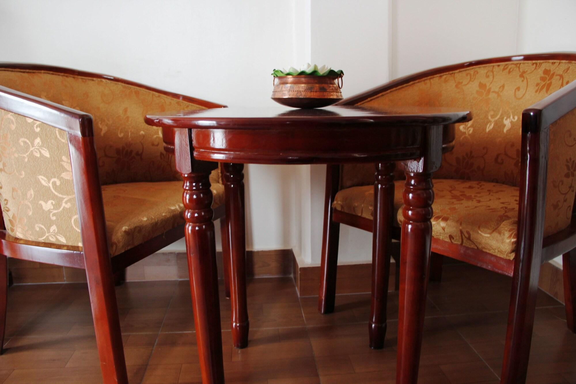 Hotel Asia Pokhara Ngoại thất bức ảnh