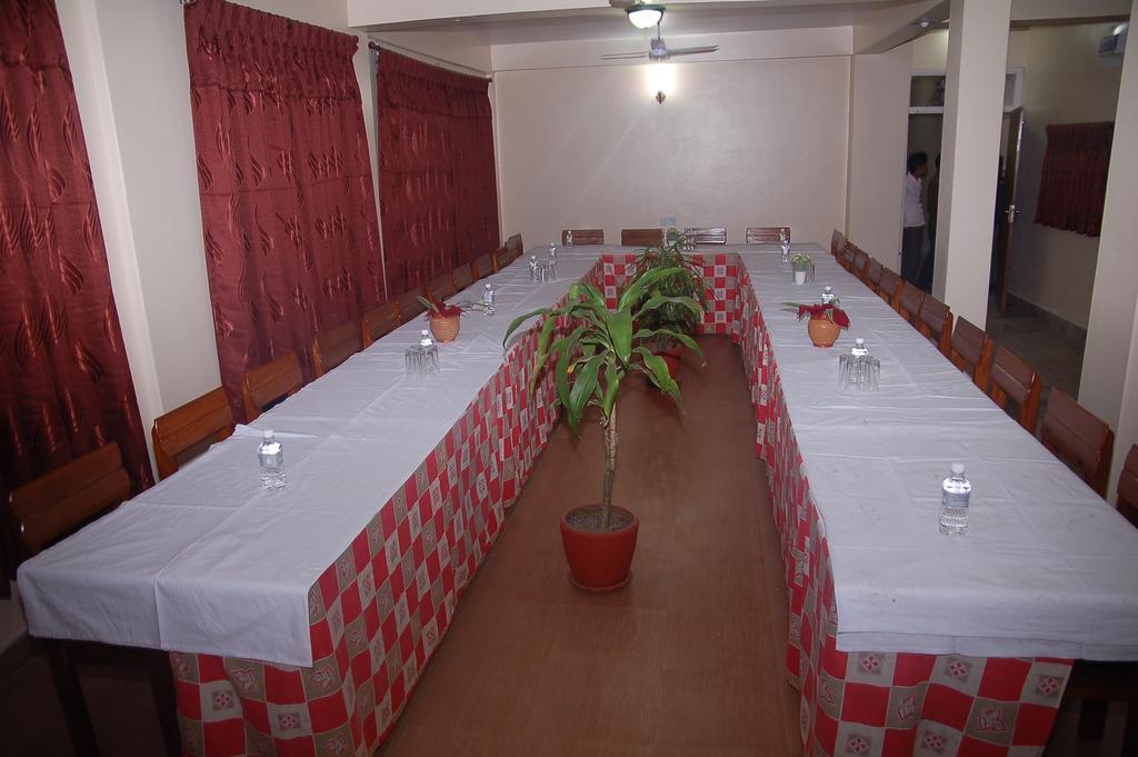 Hotel Asia Pokhara Ngoại thất bức ảnh