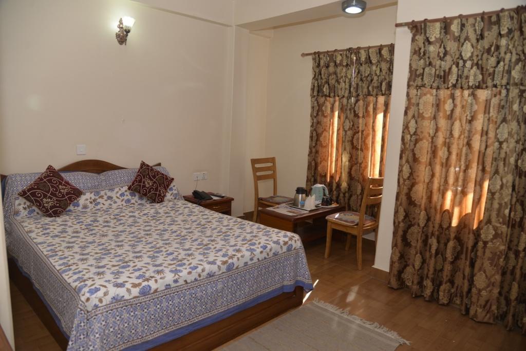 Hotel Asia Pokhara Ngoại thất bức ảnh
