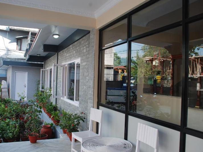 Hotel Asia Pokhara Ngoại thất bức ảnh