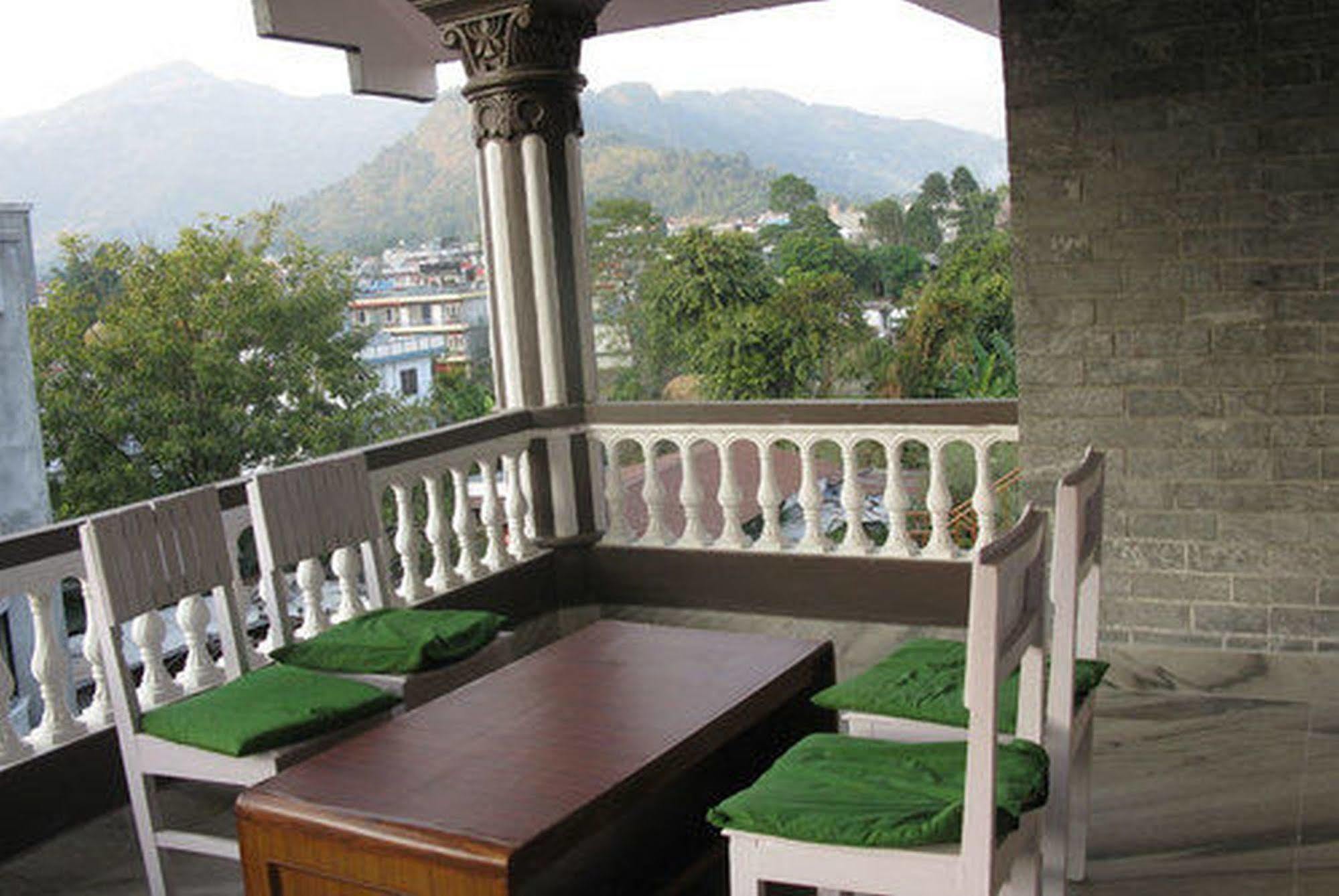 Hotel Asia Pokhara Ngoại thất bức ảnh